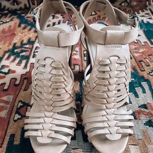 🛑❌SOLD🛑❌ Cute boho tan brown braided block heels